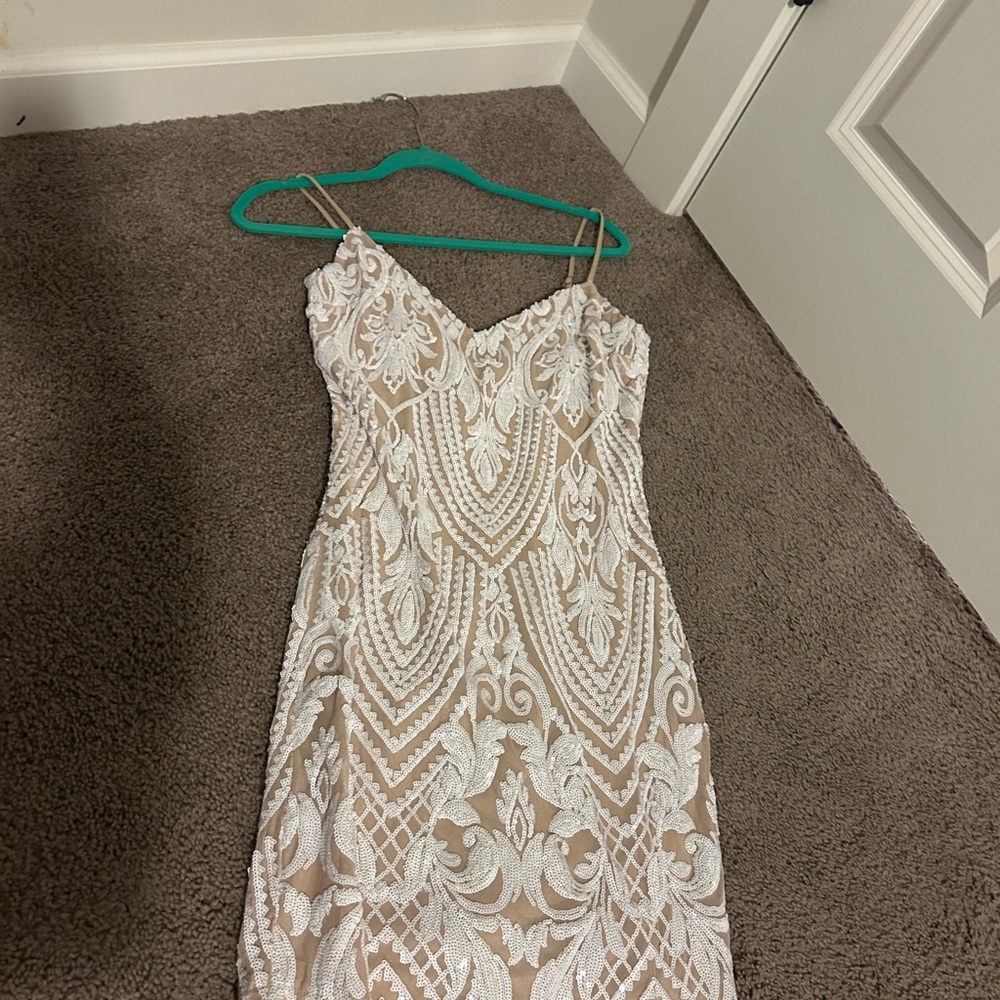 Elegant Lace Spaghetti Strap Dress